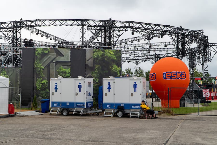 mToilet project - Concert and facilities